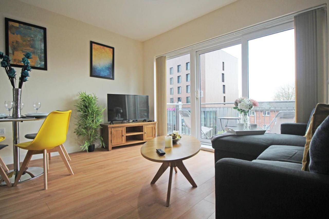 Canal Side Apartment In Chester Kültér fotó